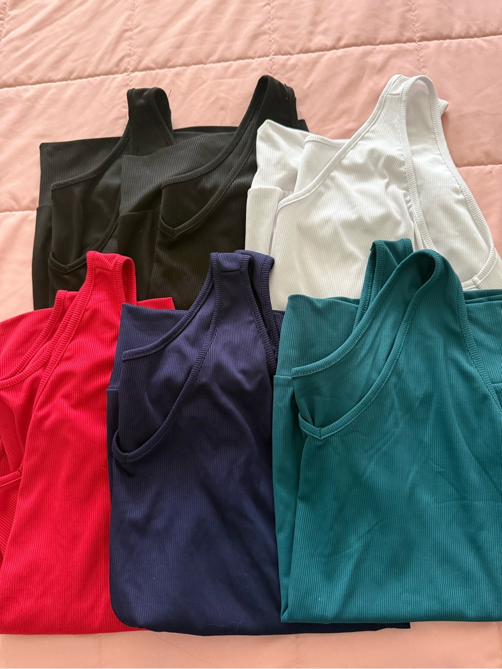 Women’s Sleeveless ribbed V-Neck Tank Top lot